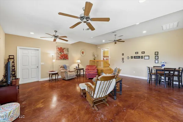 $299,900 | 1333 Scr 51, Mount Olive, MS 39119