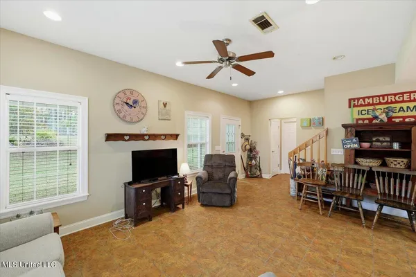 $299,900 | 1333 Scr 51, Mount Olive, MS 39119