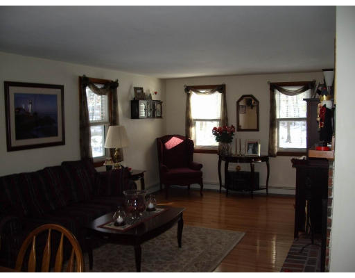 535 Old Harvard Road Boxborough, MA 01719 - Photo 3 of 5