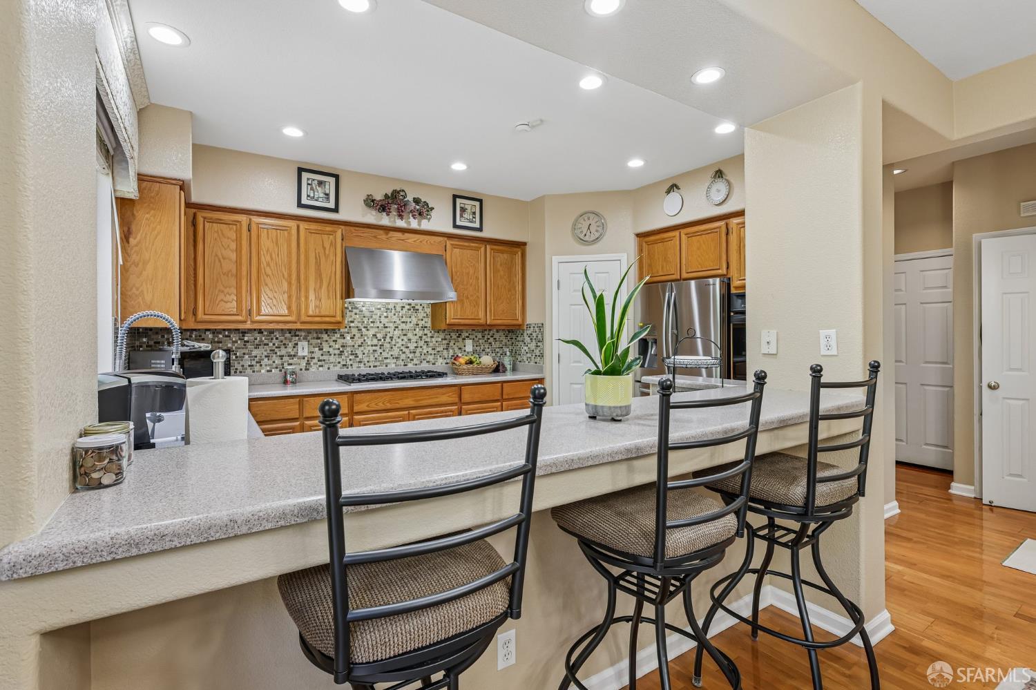 356 View Point Court Pacifica, CA 94044 - Photo 13 of 41
