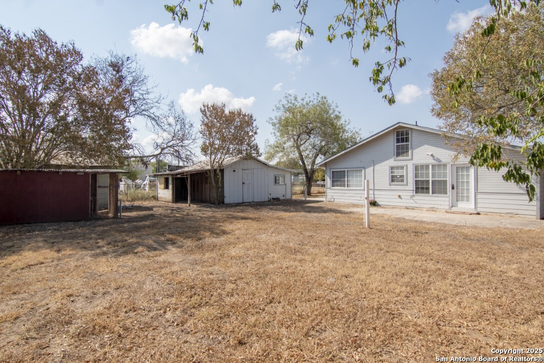 116 Matlock Poth, TX 78147 - Photo 4 of 26
