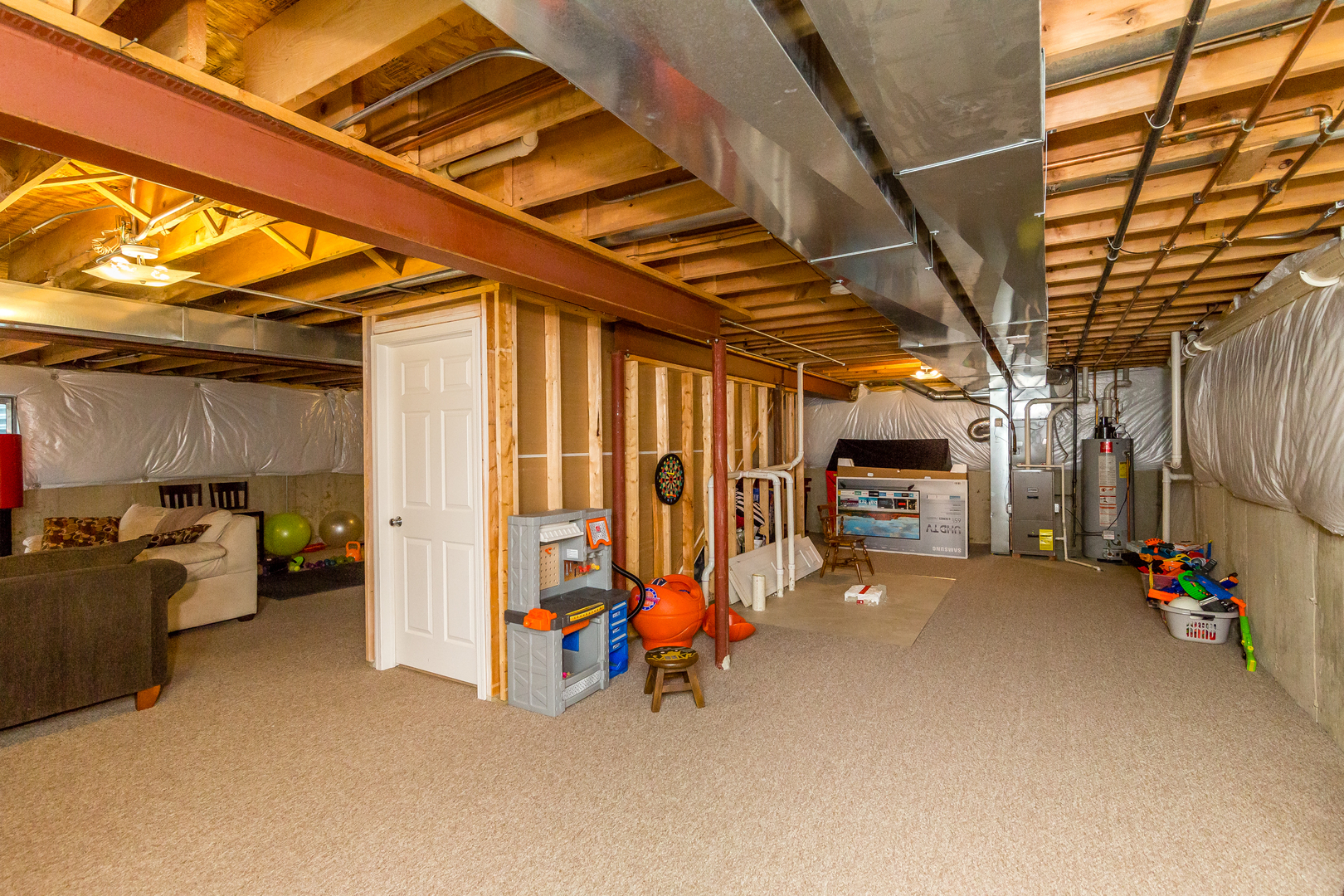 976 Oak Ridge Boulevard Elgin, IL 60120 - Photo 35 of 39 a view of parking room with windows