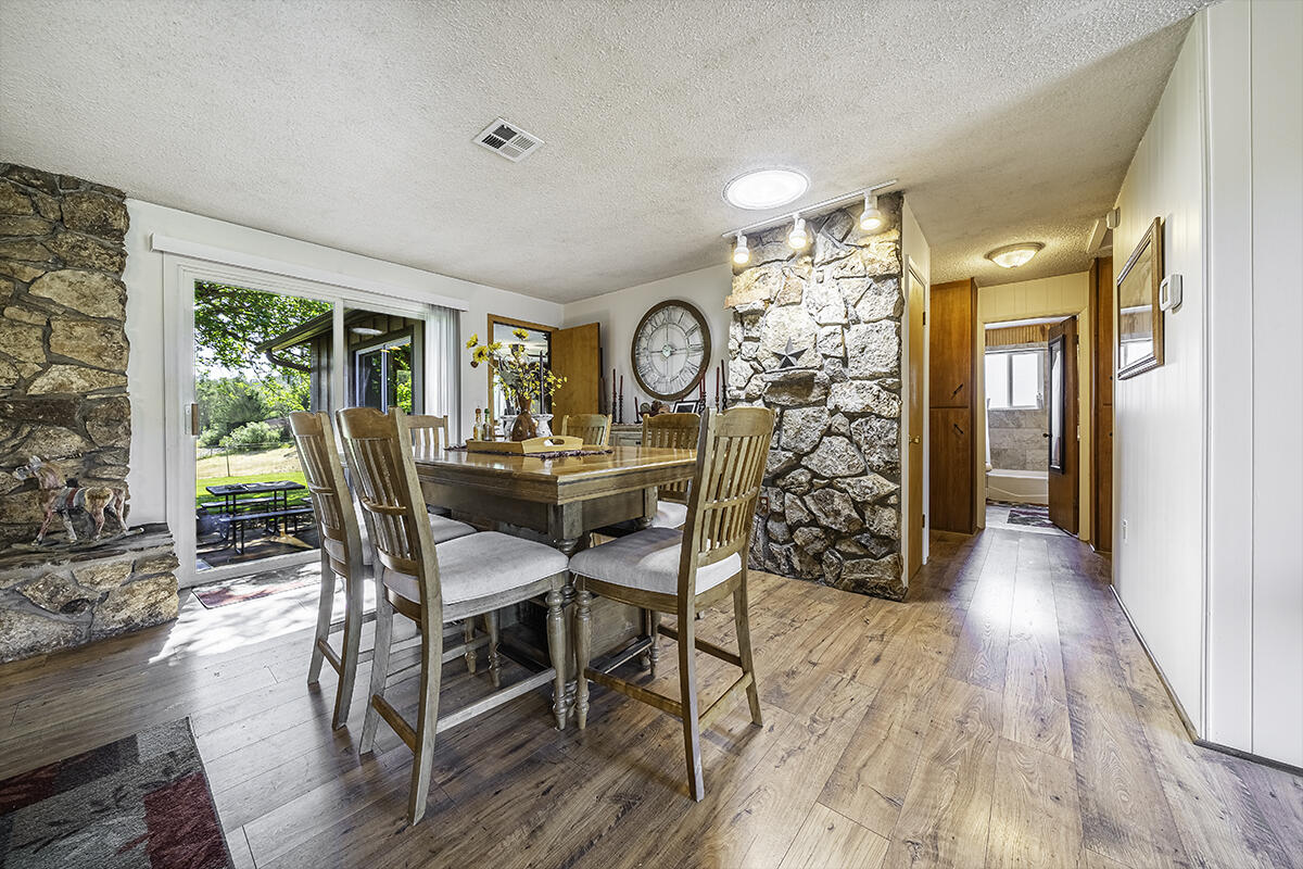 5388 Kane Creek Road Central Point, OR 97502 - Photo 10 of 48 DSC01869-Edit