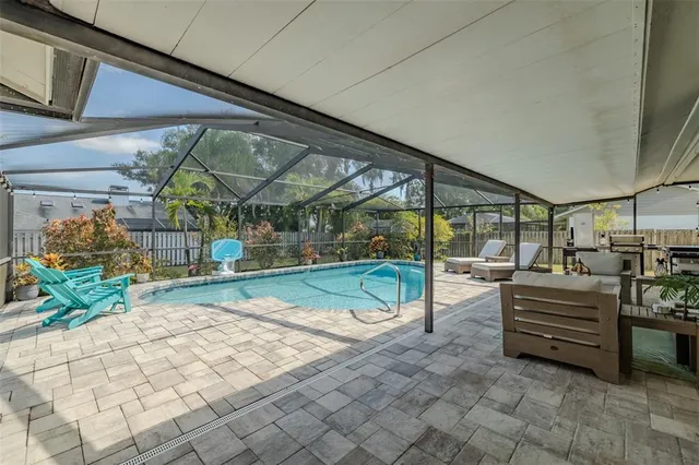 $525,000 | 222 Halton Circle, Seffner, FL 33584
