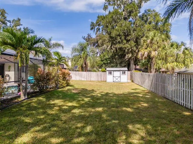 $525,000 | 222 Halton Circle, Seffner, FL 33584