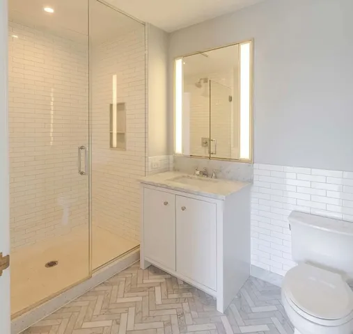 $5,275 | 514 North Peshtigo Court, Unit 3307, Chicago, IL 60611