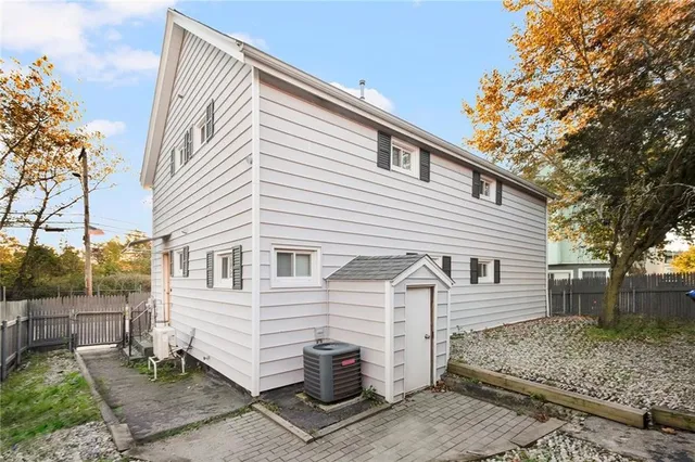 $685,000 | 670 Wickenden Street, Providence, RI 02903