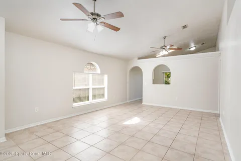 $297,500 | 2728 Maderia Circle, Melbourne, FL 32935