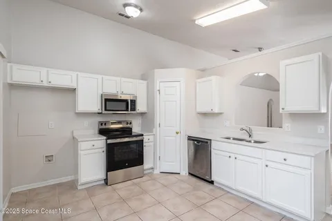 $297,500 | 2728 Maderia Circle, Melbourne, FL 32935