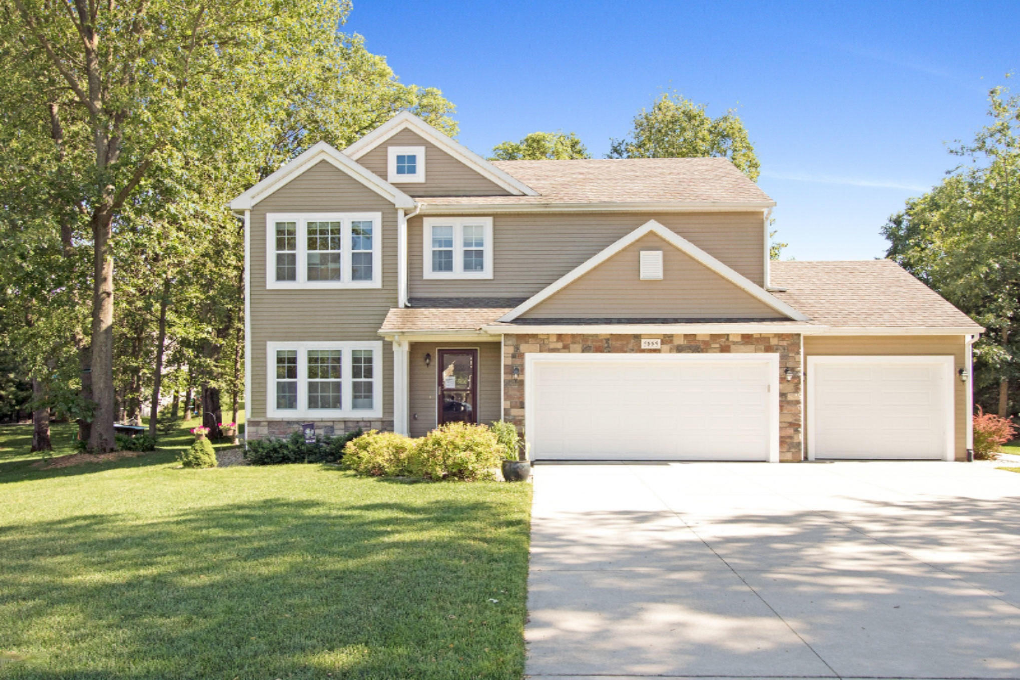 5885 Waters Ridge Court Kalamazoo, MI 49009 - Photo 1 of 40 7DII8615