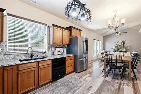 $425,000 | 10285 West Kingsbriar Drive, Boise, ID 83709