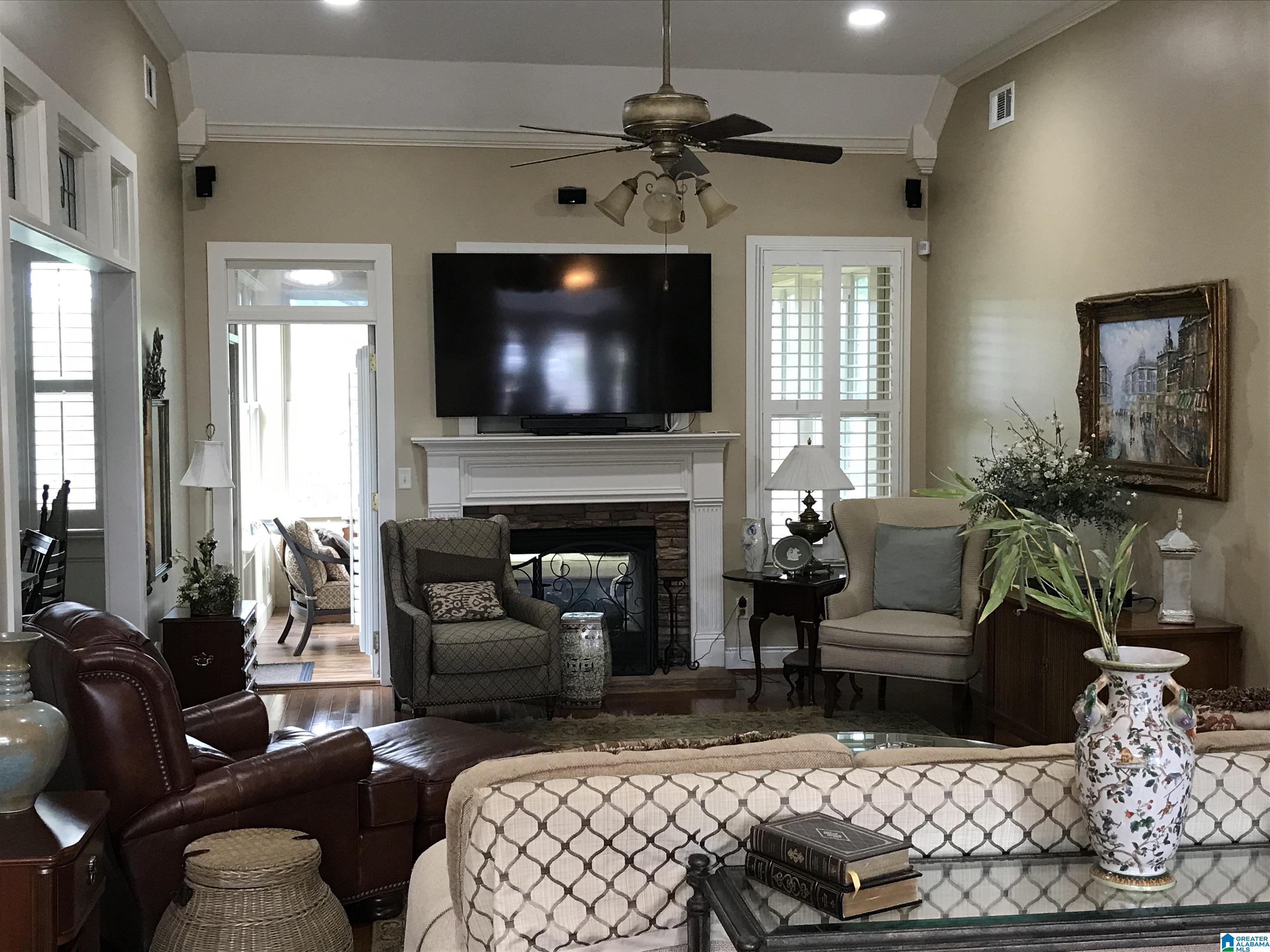 471 Oxford Way Pelham, AL 35124 - Photo 8 of 36
