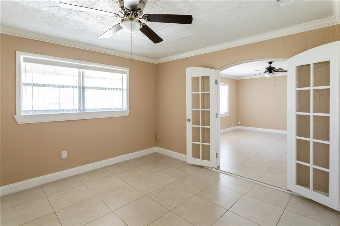 341 West 16th Way Riviera Beach, FL 33404 - Photo 6 of 33 Photo 6