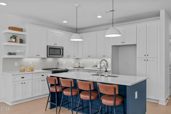 $529,000 | 5057 Lundy Drive, Unit 102, Raleigh, NC 27606