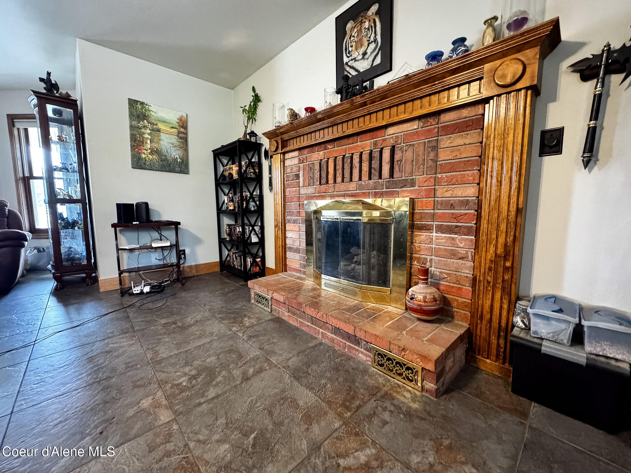 1264 West Garwood Road Rathdrum, ID 83858 - Photo 23 of 69 living room fireplace