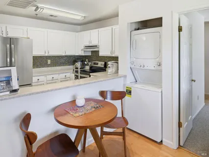 $320,000 | 240 Seagull Row, Novato, CA 94945