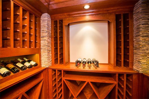 42 Bellevue Road Wellesley, MA 02481 - Photo 9 of 13 a view of a living room and a window
