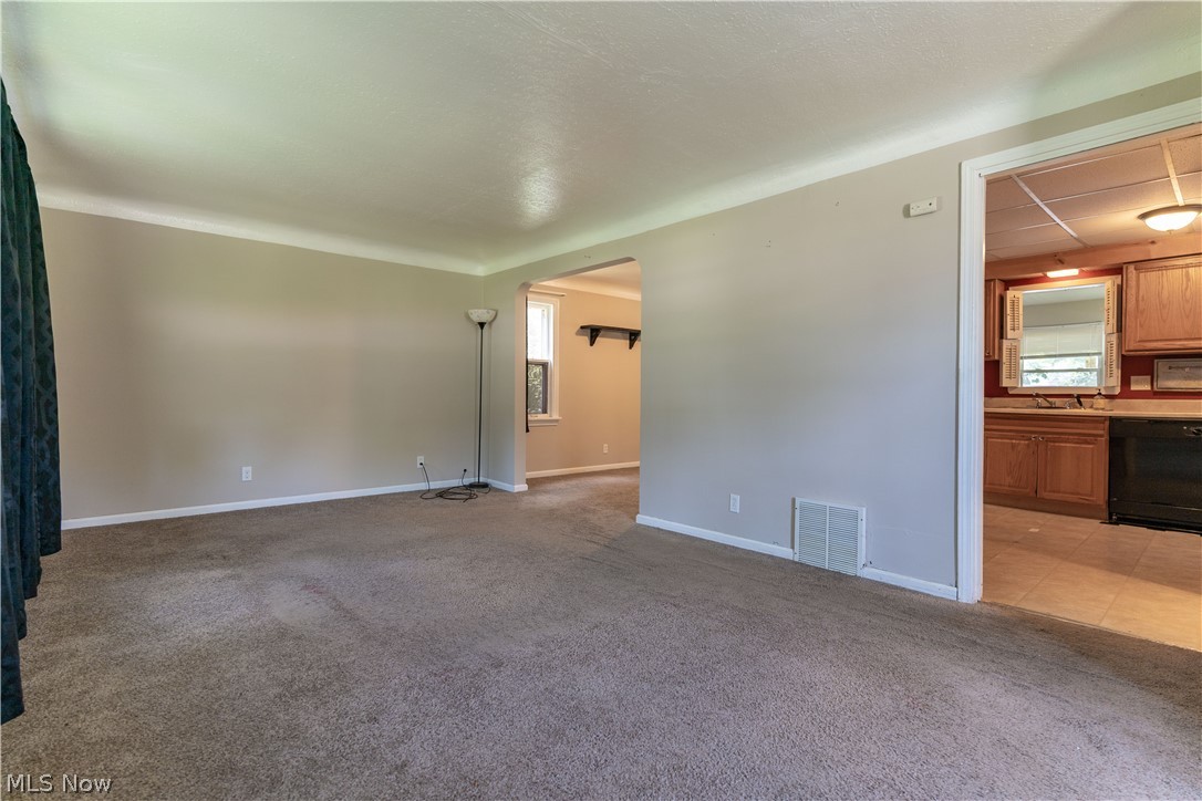 21113 Hansen Road Maple Heights, OH 44137 - Photo 11 of 26