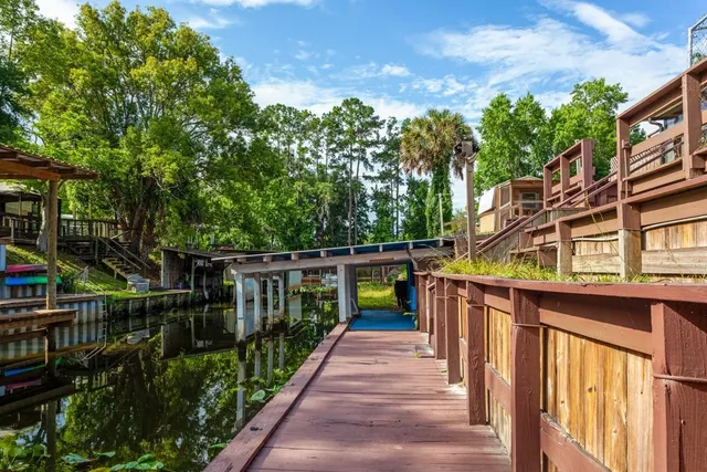 $225,000 | 418 Cove Drive, Satsuma, FL 32189