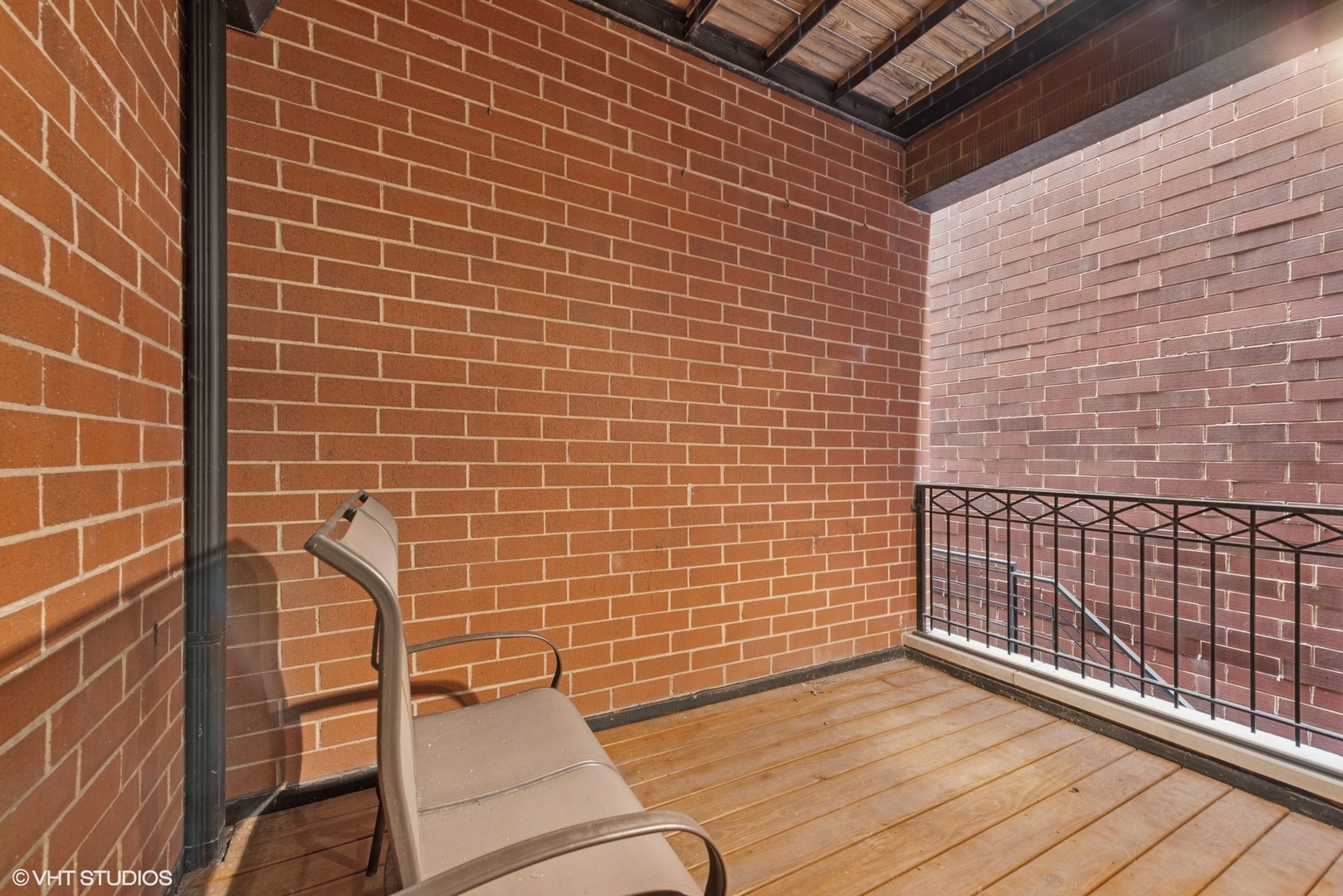 2243 West Irving Park Road, Unit 2W Chicago, IL 60618 - Photo 17 of 19