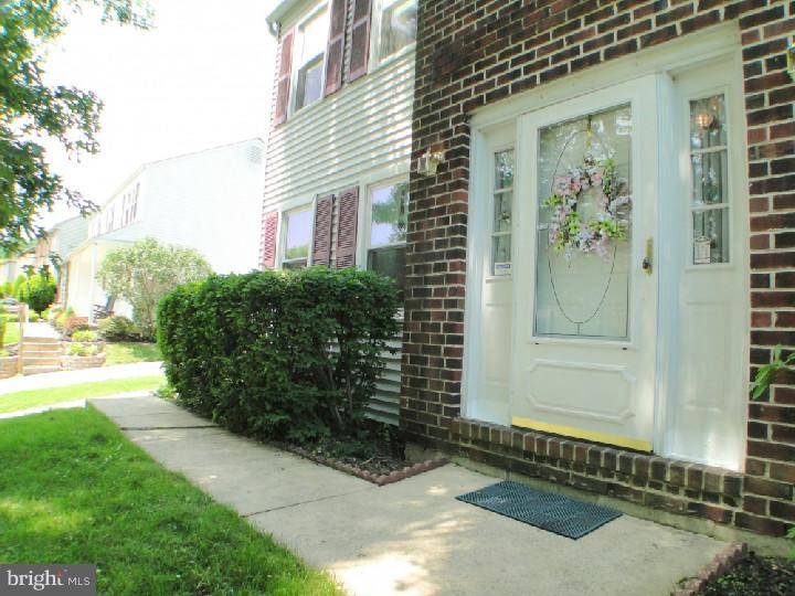 747 West Rolling Road Springfield, PA 19064 - Photo 2 of 25 Exterior Front