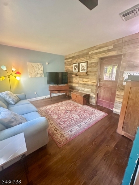 4 Laurel Place Chester, NJ 07930 - Photo 28 of 32