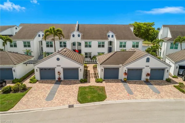$479,000 | 5959 Sand Wedge Lane, Unit 403, Naples, FL 34110