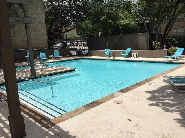 $1,400 | 10440 High Hollows Drive, Unit 146, Dallas, TX 75230
