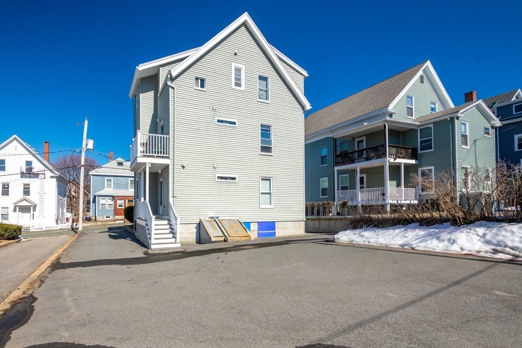 28 Arthur Street, Unit 3 Beverly, MA 01915 - Photo 15 of 23