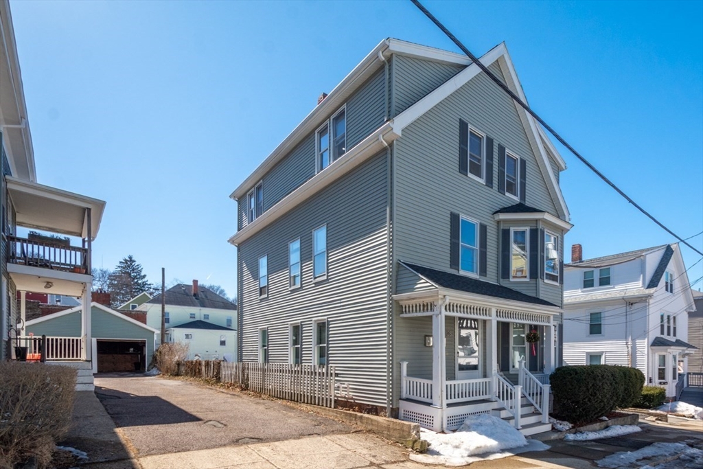 28 Arthur Street, Unit 3 Beverly, MA 01915 - Photo 2 of 23