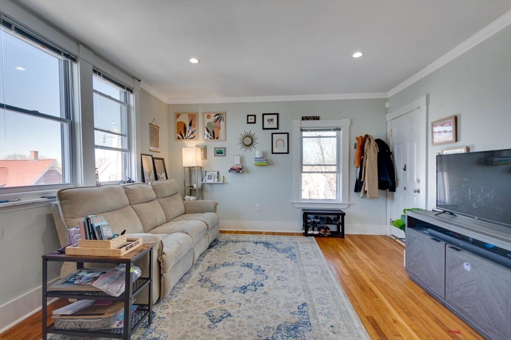 28 Arthur Street, Unit 3 Beverly, MA 01915 - Photo 5 of 23