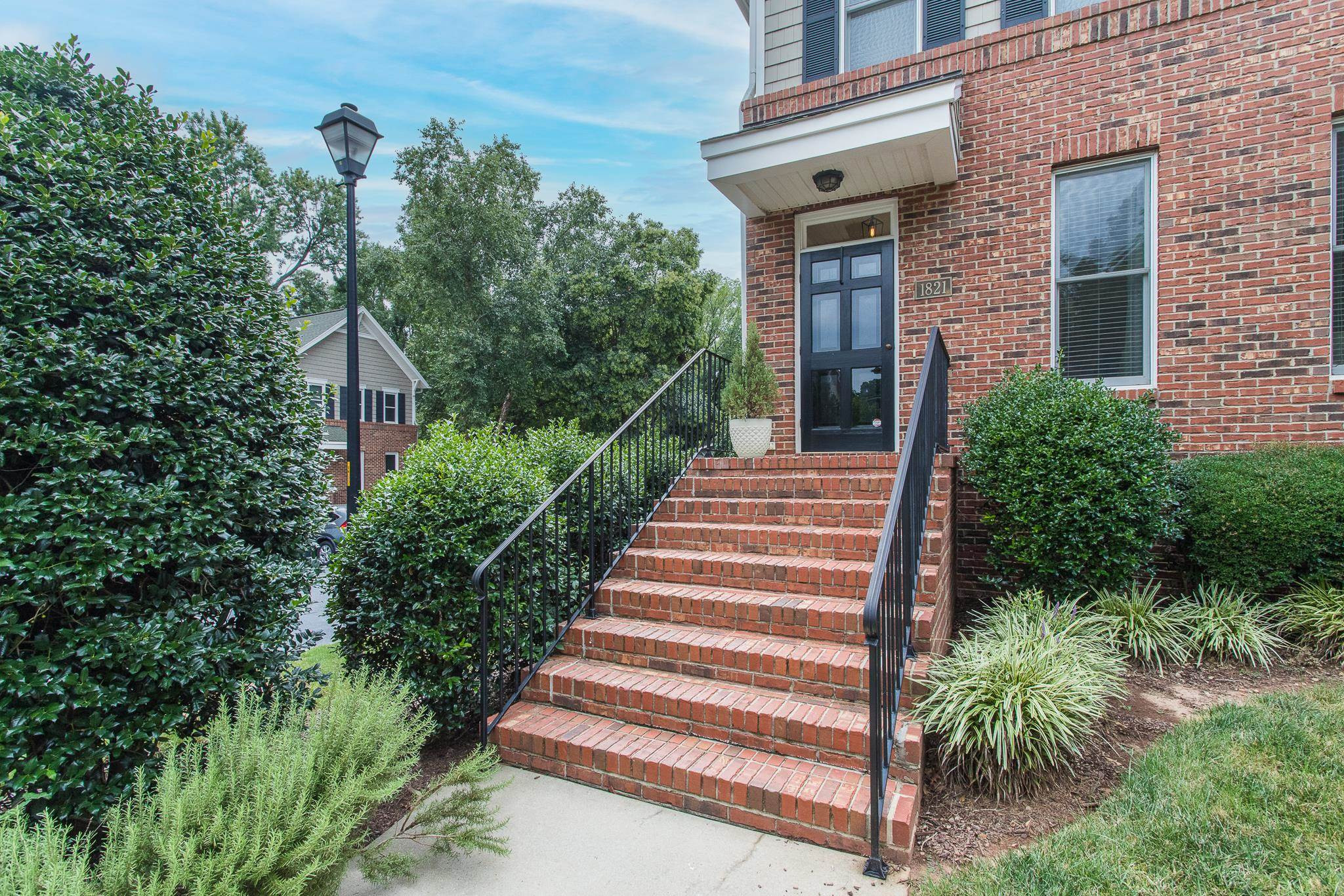 1821 Saluda Court Raleigh, NC 27608 - Photo 2 of 27 Photo 2