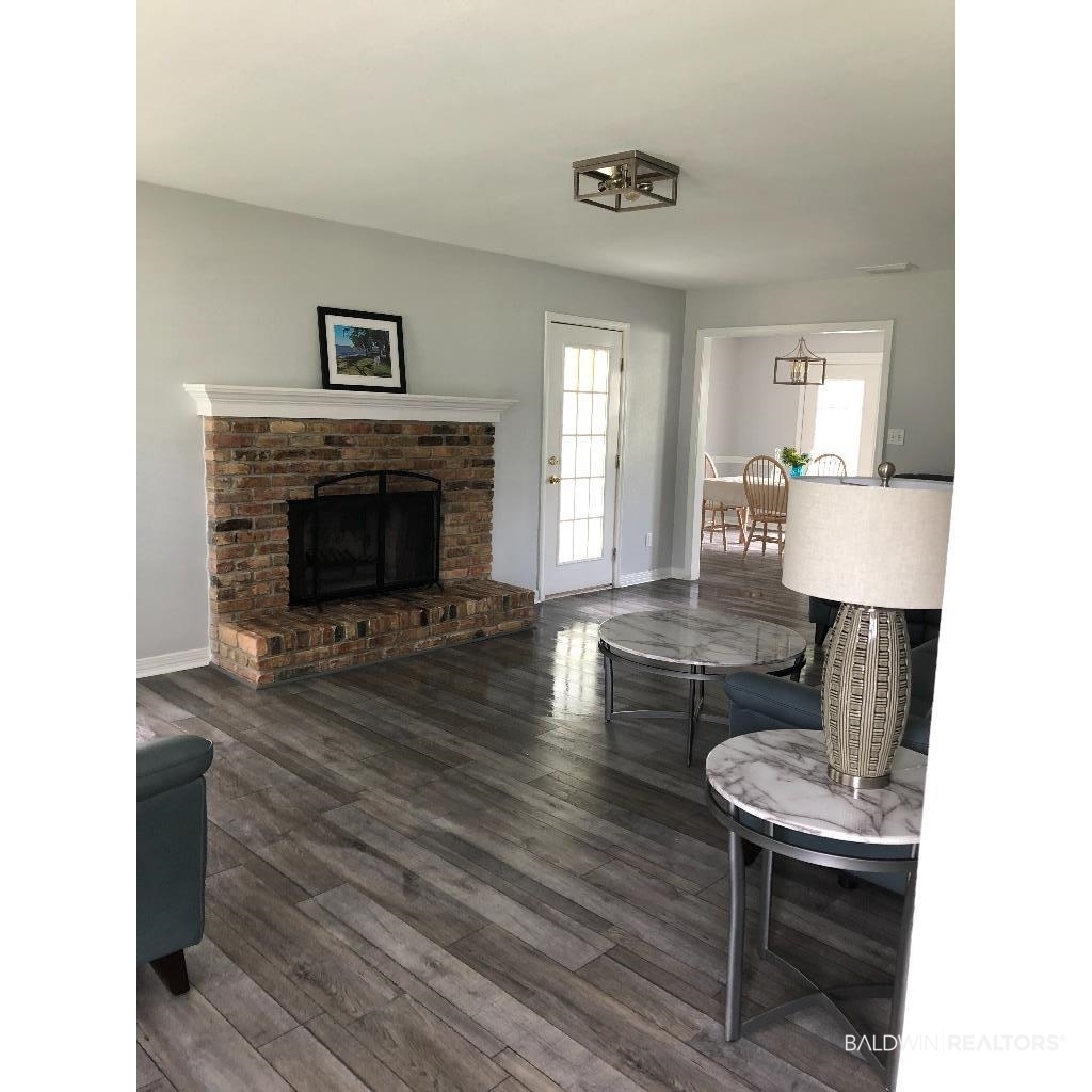 20550 Lowry Drive Fairhope, AL 36532 - Photo 5 of 18