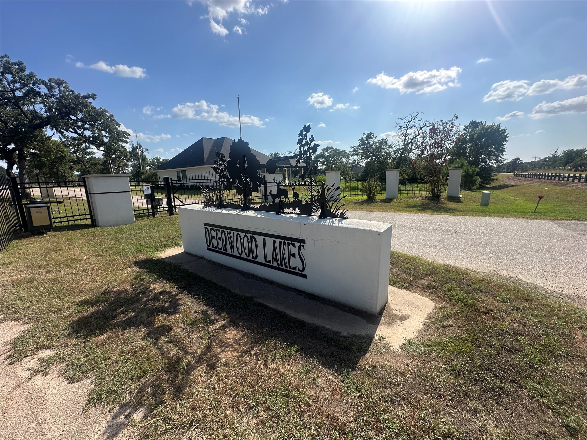 26546 Pin Oak Drive Hempstead, TX 77445 - Photo 12 of 12 a view of a patio with a yard