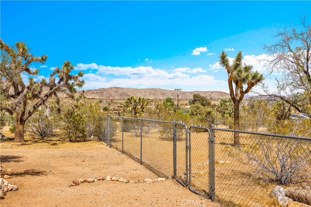 6685 Sunnyhill Road Joshua Tree, CA 92252 - Photo 34 of 50 Gallery Image 34