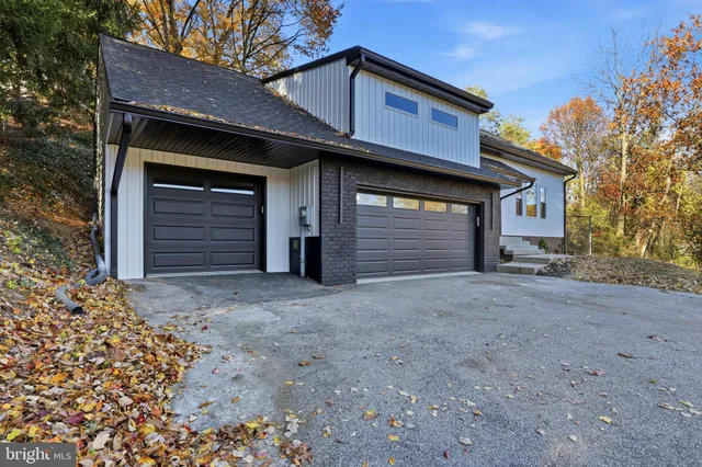 $465,000 | 1321 Valley View Road, York, PA 17403