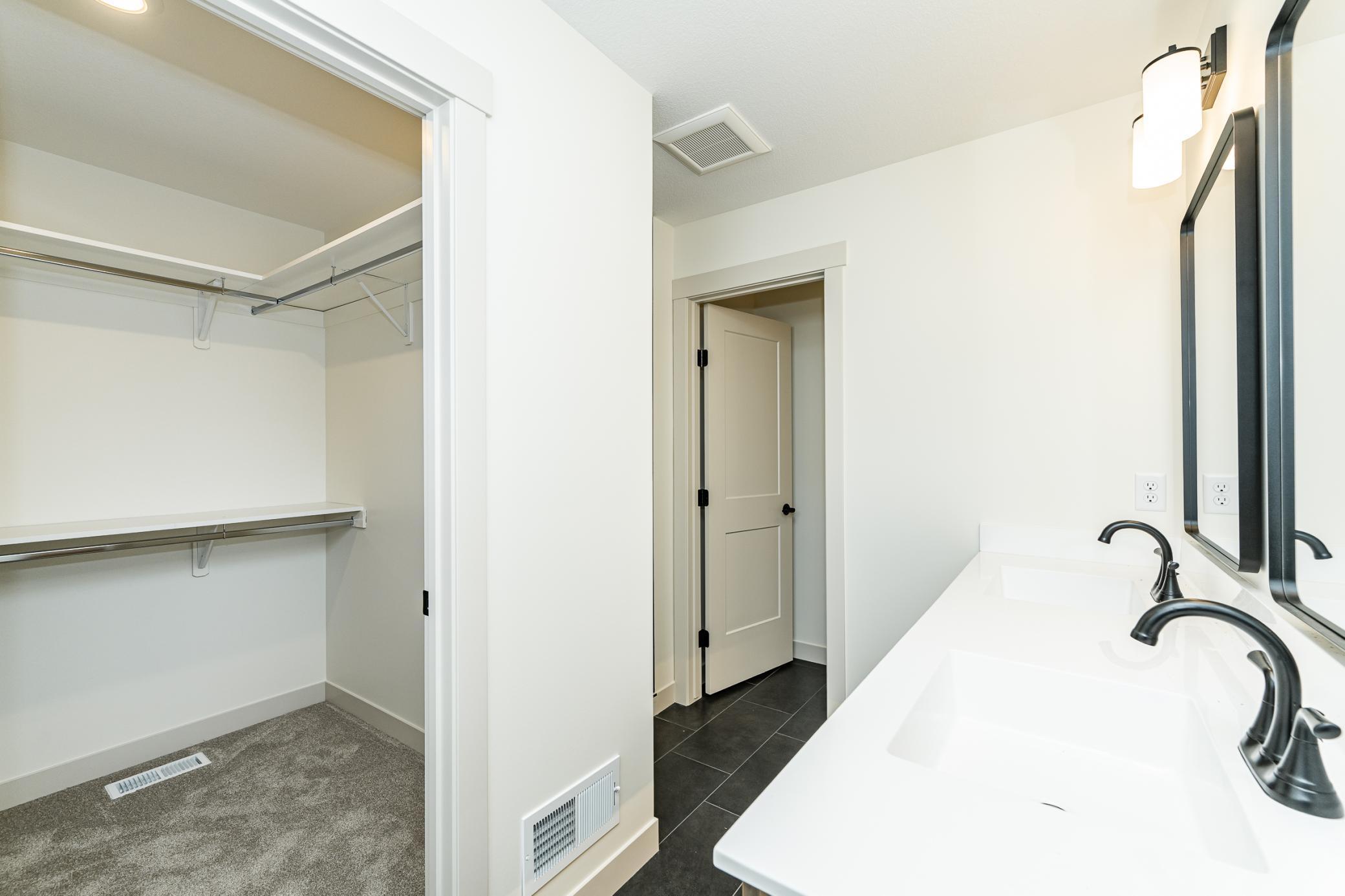 3435 Stonehedge Drive Northeast Rochester, MN 55906 - Photo 20 of 26