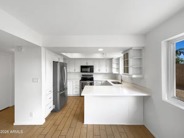 $415,000 | 2912 South Price Road, Tempe, AZ 85282