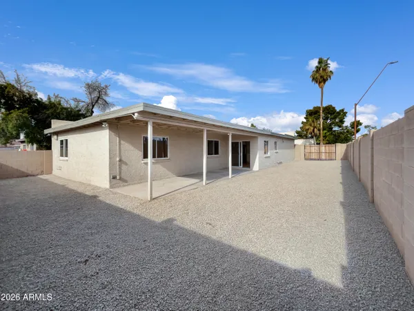 $415,000 | 2912 South Price Road, Tempe, AZ 85282