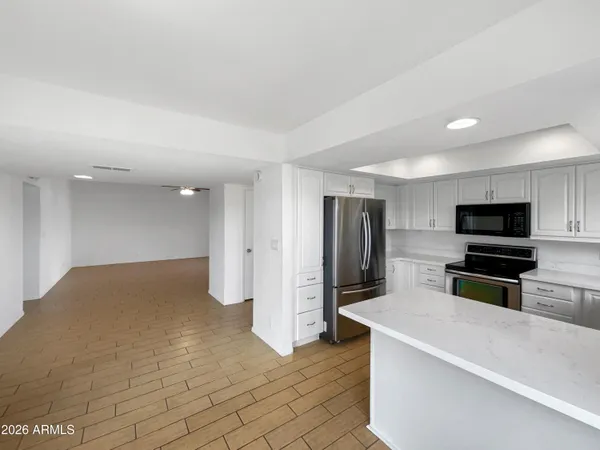 $415,000 | 2912 South Price Road, Tempe, AZ 85282