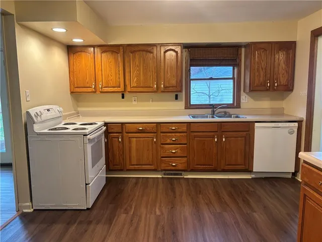 $1,600 | 688 Cannelton Road, Darlington, PA 16115