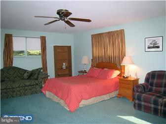 130 Davis Road Doylestown, PA 18901 - Photo 4 of 4 Gallery Image 4