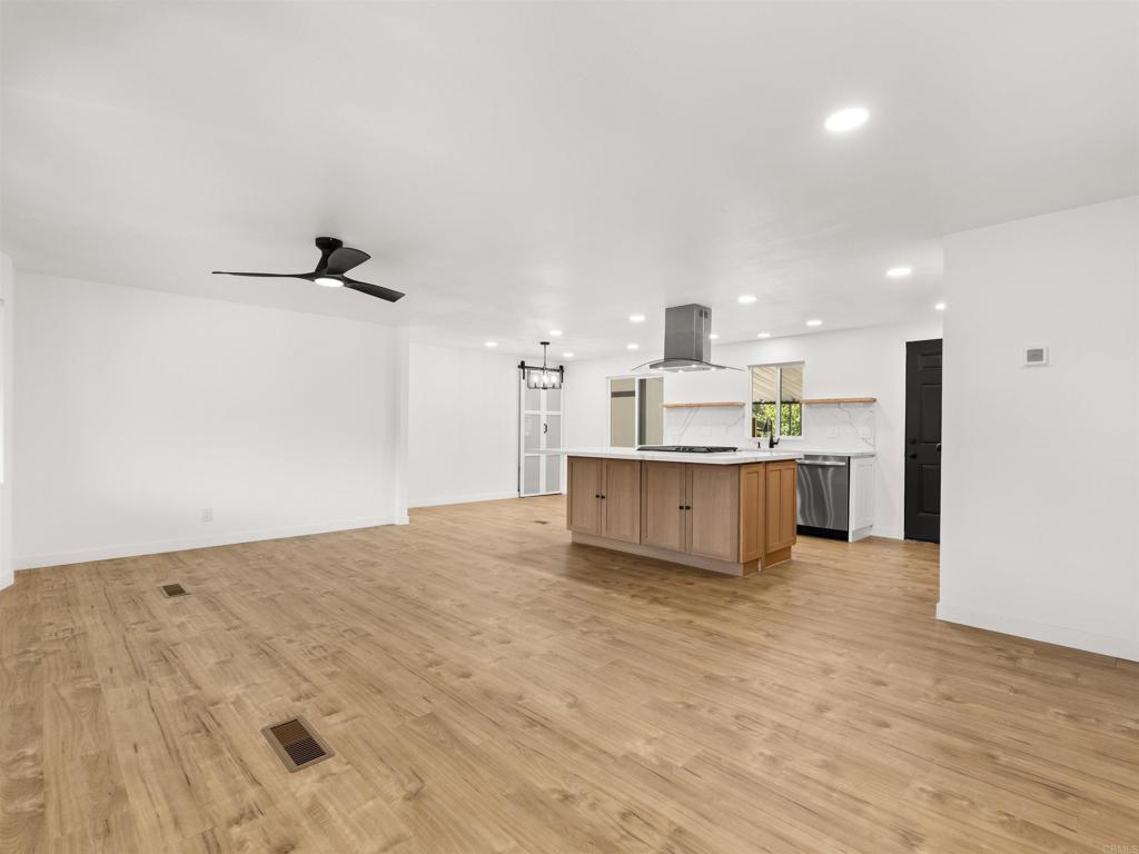18218 Paradise Mountain Road, Unit 14 Valley Center, CA 92082 - Photo 5 of 49 Gallery Image 5