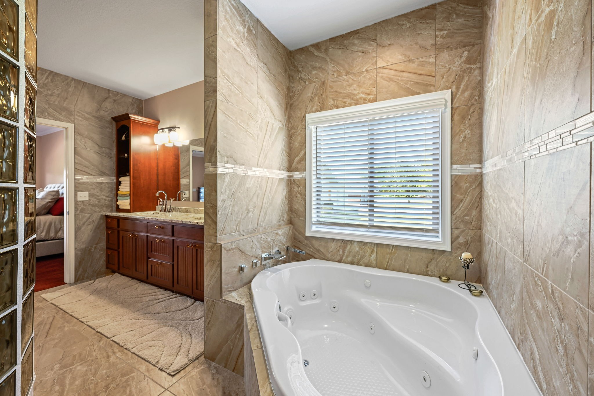 850 Sable Road Spring City, TN 37381 - Photo 22 of 56 a bathroom with a sink and a bathtub