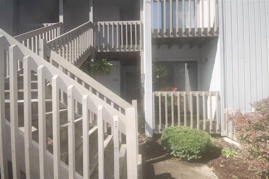 94 Lookout Ridge Drive Columbus, IN 47201 - Photo 1 of 15 Gallery Image 1