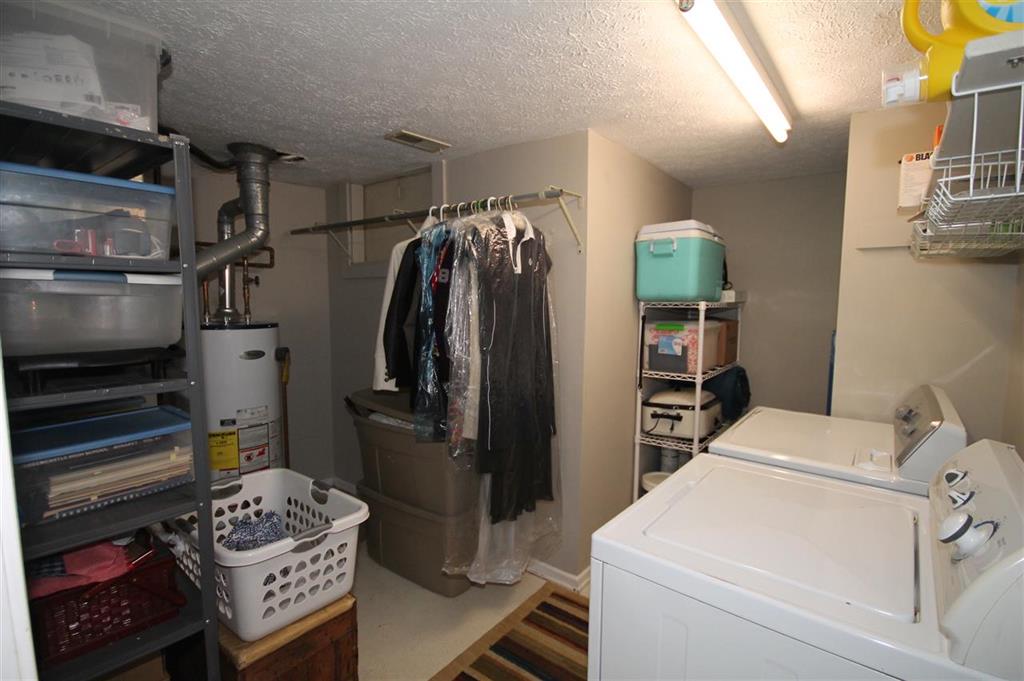 94 Lookout Ridge Drive Columbus, IN 47201 - Photo 14 of 15 Gallery Image 14