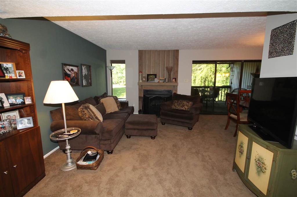 94 Lookout Ridge Drive Columbus, IN 47201 - Photo 4 of 15 Gallery Image 4
