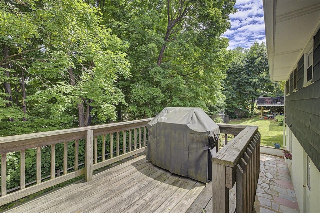 54 Portland Street Holyoke, MA 01040 - Photo 18 of 23