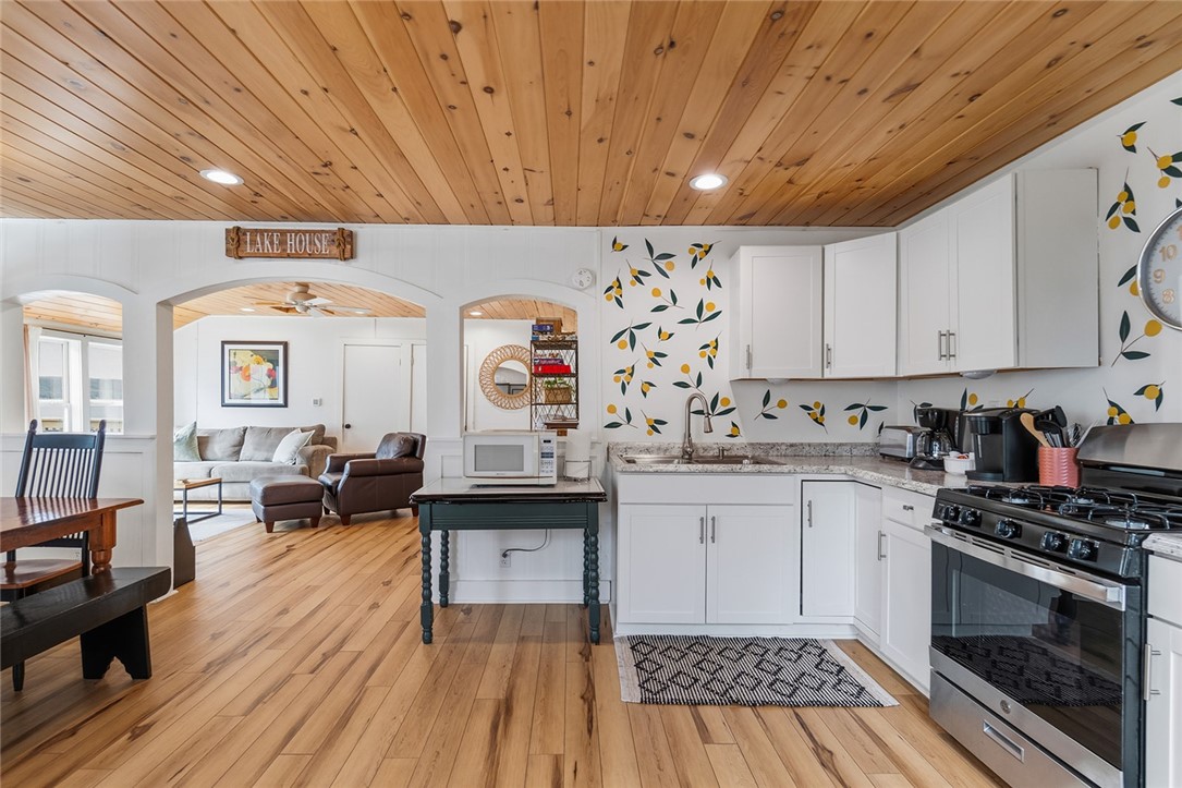 2225 West Lake Road Jerusalem, NY 14527 - Photo 3 of 40