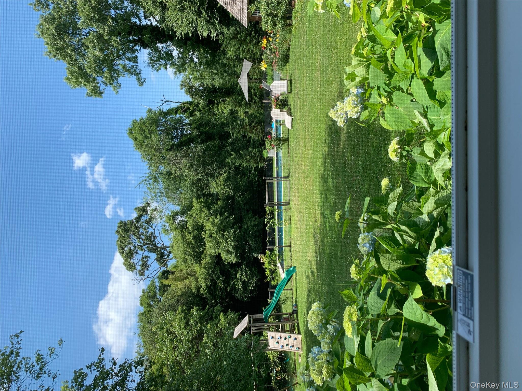 36 South Howells Point Road Bellport, NY 11713 - Photo 3 of 3